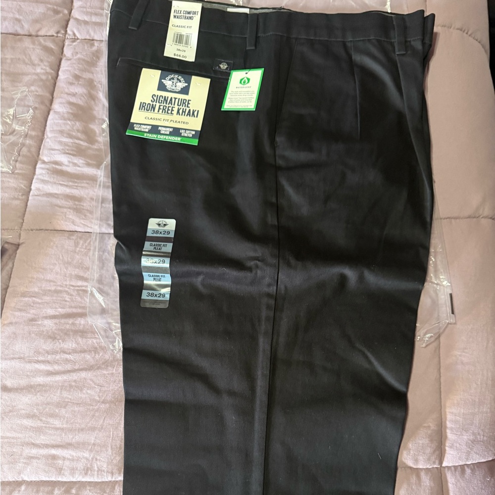 Dockers Men's Signature Black Khakis